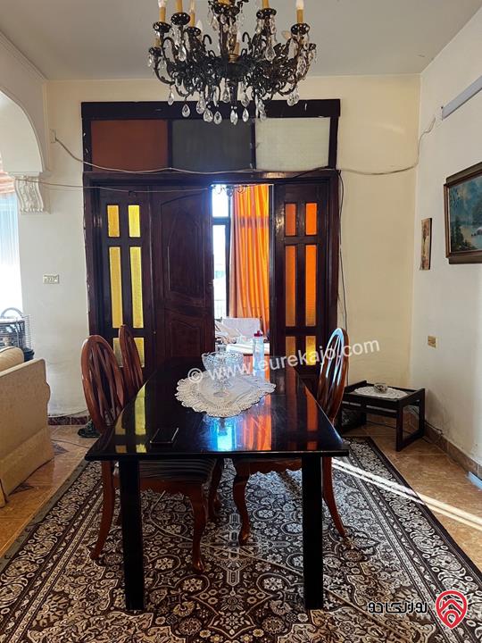 عمارة على ارض 850م للبيع في عمان - ام اذينة