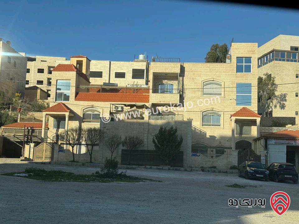 بيت دوبلكس مساحة 380م على أرض 500م للبيع في عمان - طبربور