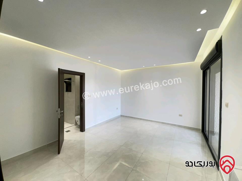 شقة طابق أرضي مساحة 300م للبيع في عمان - مرج الحمام من المالك مباشرة