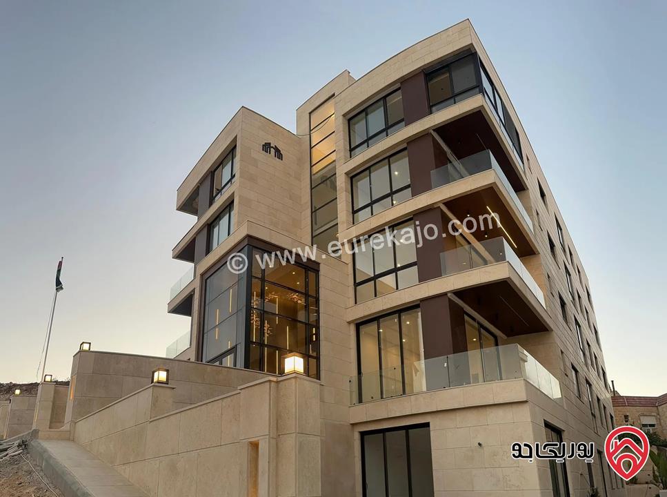 شقة فاخرة أرضية مساحة 205م للبيع في عمان - الظهير