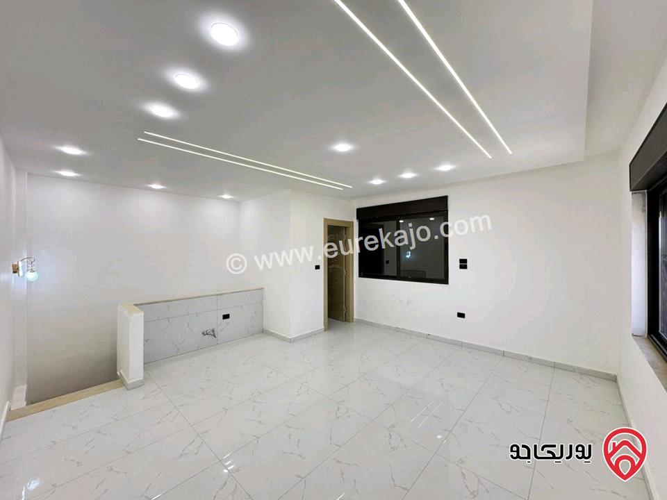 شقتين طابق أرضي 162م و شقة طابق ثالث مع روف 217م للبيع في عمان - البنيات 