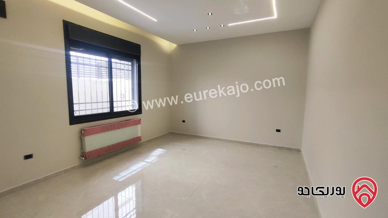 شقة ارضية جديدة مساحة 210م داخلي و 140م خارجي للبيع في عمان - تلاع العلي