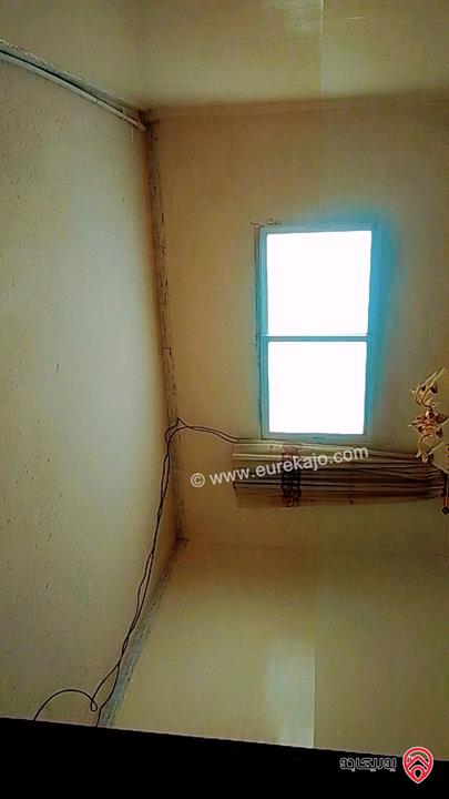 شقة طابق ثاني مساحة 150م للايجار في اربد شارع القدس حي النصر