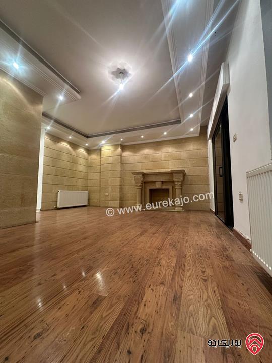 شقة أرضية مساحة 320م للايجار في عمان - خلدا 