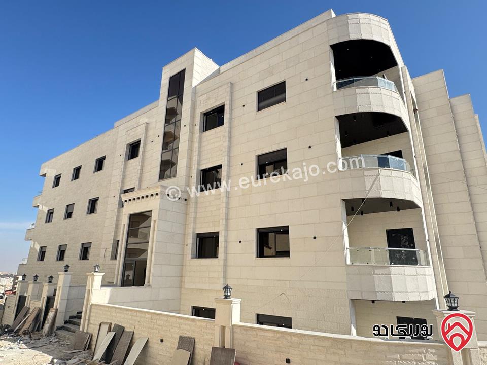 شقة طابق ارضي مساحة 150م للبيع في عمان - الجبيهة حي المخابرات من المالك