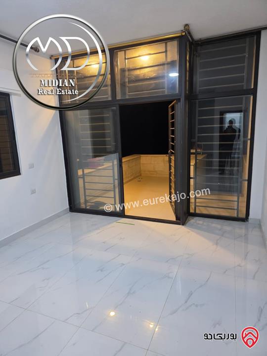 شقة ارضية فارغة للايجار في عمان - تلاع العلي مساحة 125م مع ترس 40م سوبر ديلوكس تصلح للعرسان بسعر مميز 