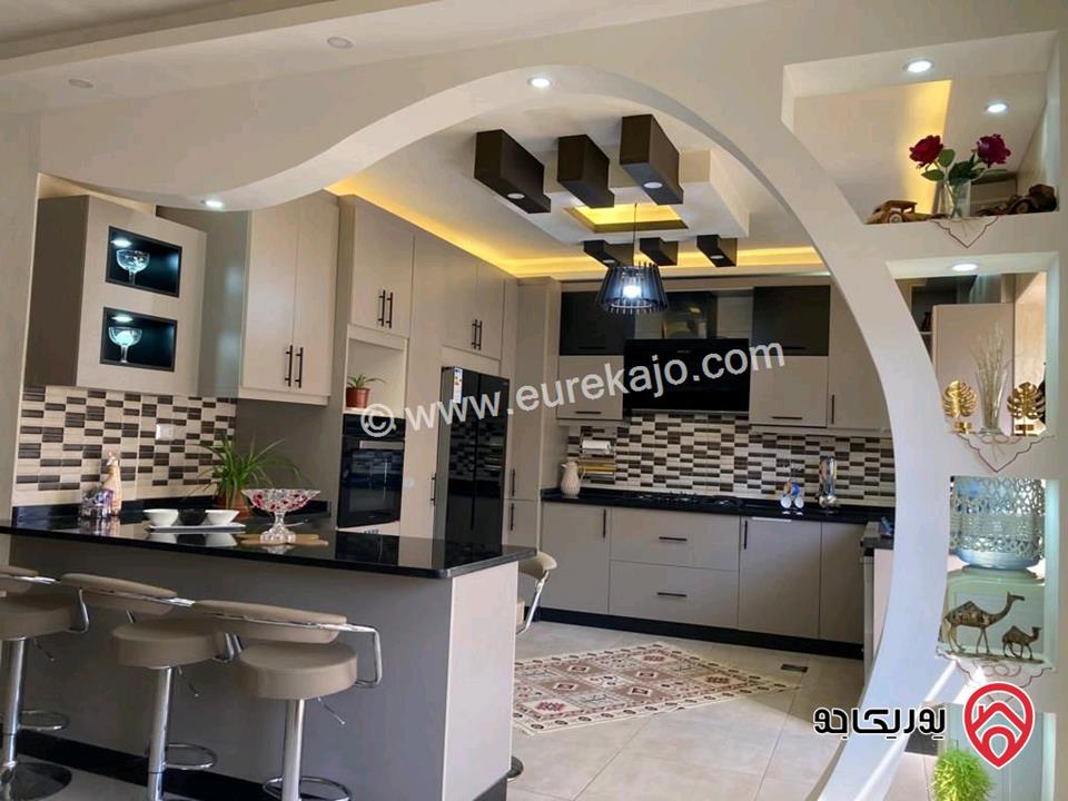 منزل مستقل مساحة 355م على أرض 400م للبيع في عمان - البنيات 