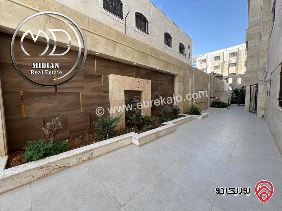 شقق أرضي وشبه أرضي للبيع في عمان - حي الصحابة مساحات 240م مع تراسات و حدائق تشطيبات عصرية فاخرة جديدة لم تسكن