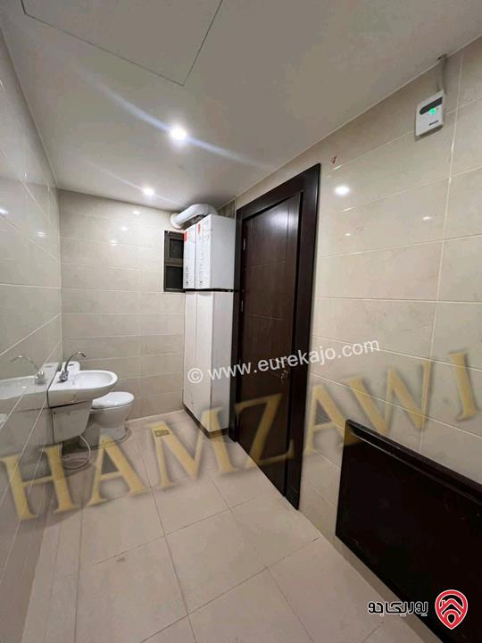 شقة سوبر ديلوكس طابق ثاني مساحة 310م للايجار في عمان - ام اذينة