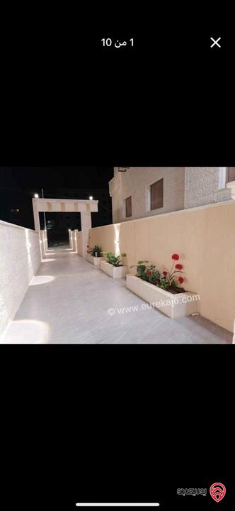 شقة مساحة 110 طابق ثاني للبيع في اربد جنوب قصر العوادين 