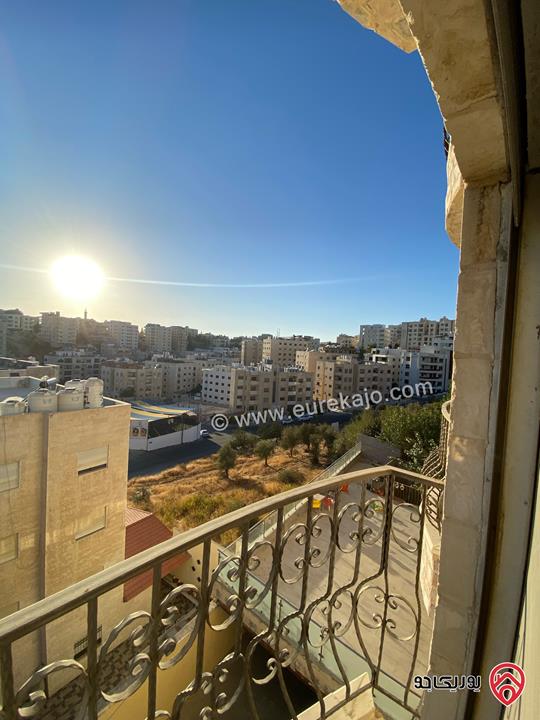 شقة ديلوكس طابق ارضي مساحة 190م داخلي و 50م خارجي للايجار في عمان - تلاع العلي 