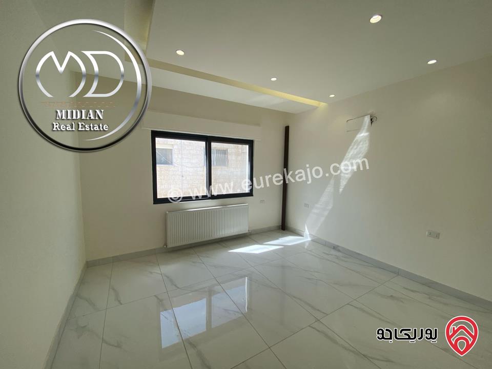 شقة جديدة فارغة للايجار في عمان - ضاحية الرشيد مساحة 190م طابق ثالث تشطيبات ديكورات عصرية فاخرة اطلالة جميلة