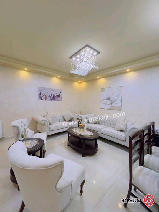 شقة فاخرة شبه أرضية مساحة 180م داخلي و 200م خارجي للبيع في عمان - تلاع العلي