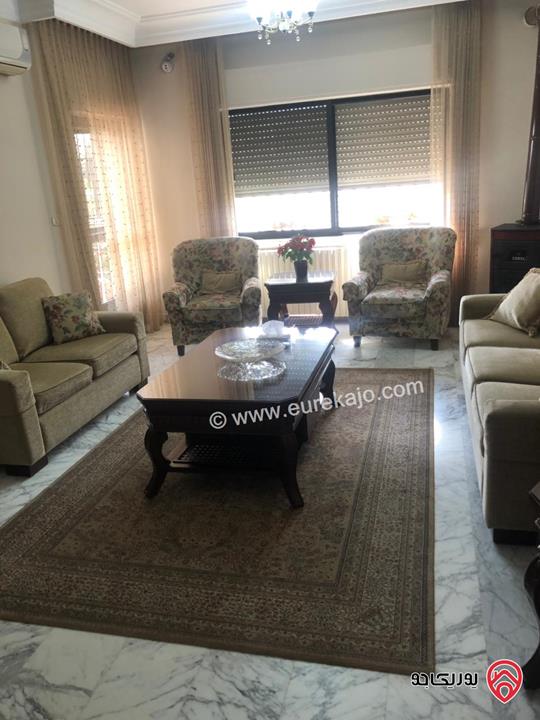 شقة مساحة 255م للبيع في عمان -  أم أذينة