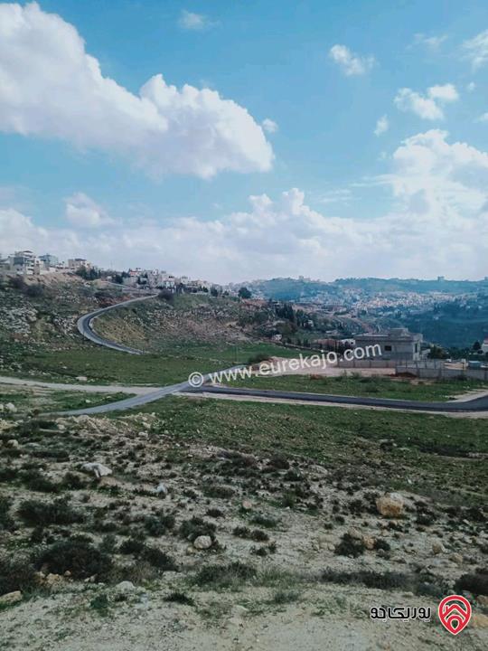 قطعة أرض مساحة 1 دونم و 71م للبيع في عمان - ناعور 