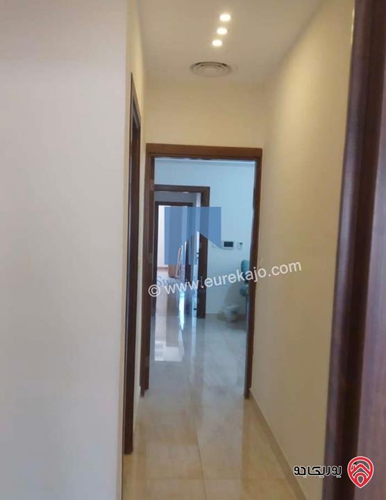 شقة أرضية فاخرة للبيع في عمان - دير غبار خلف زيت وزعتر 180م مع ترسات 100م تشطيب سوبر ديلوكس