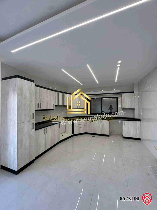 شقة جديدة لم تسكن بعد مساحة 185م طابق ثاني للايجار في عمان - ضاحية الرشيد