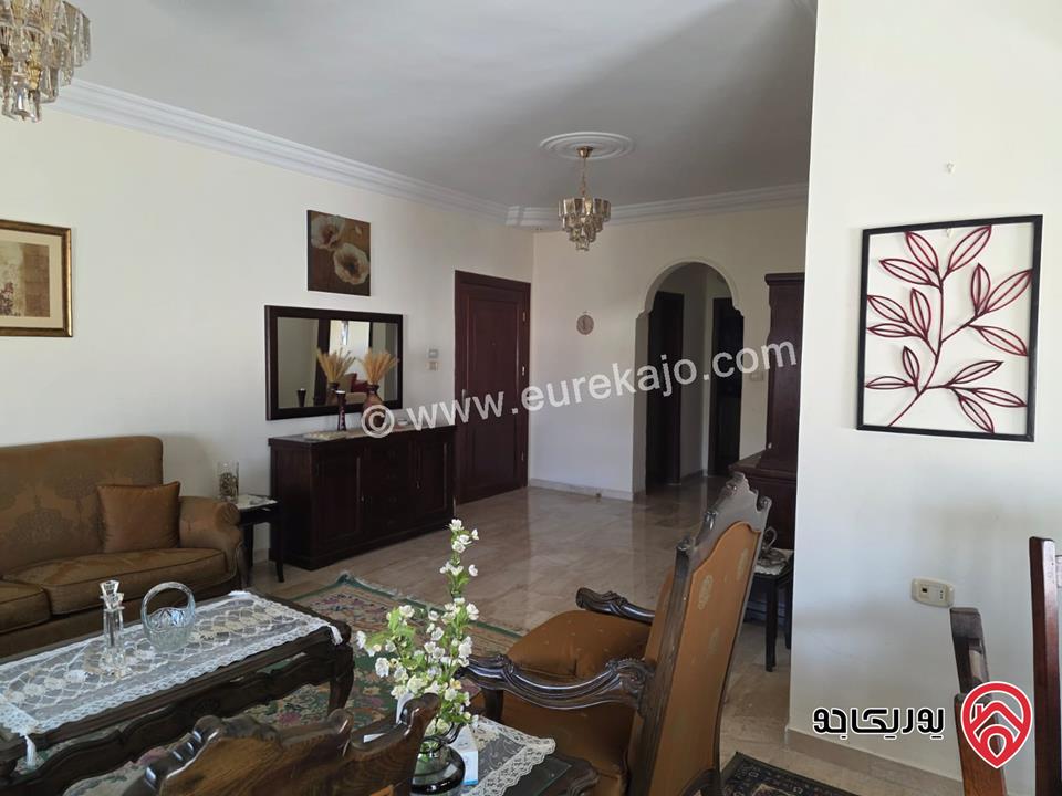 شقة طابق ثالث مساحة 180م للبيع في عمان - خلدا 