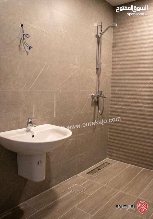 شقة فاخرة حديثة مع مطبخ حديث راكب مساحة 235م للايجار في عمان - عبدون