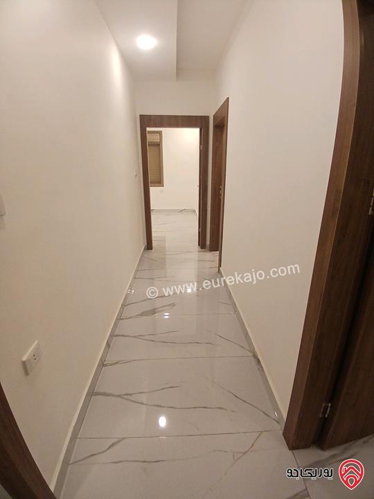 شقة لم تسكن مساحة 160م طابق ثاني للايجار في اربد - جنوب كومباوند الأمعري 