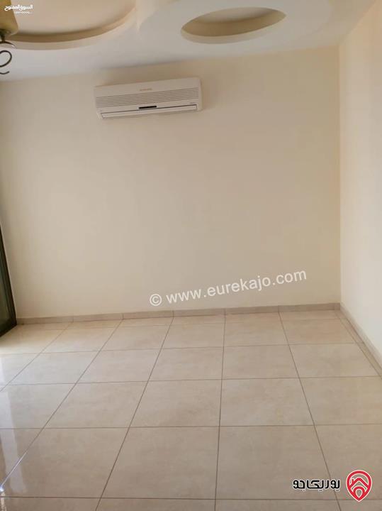 شقة طابق ثالث مساحة 120م للببع في عمان - ام السماق