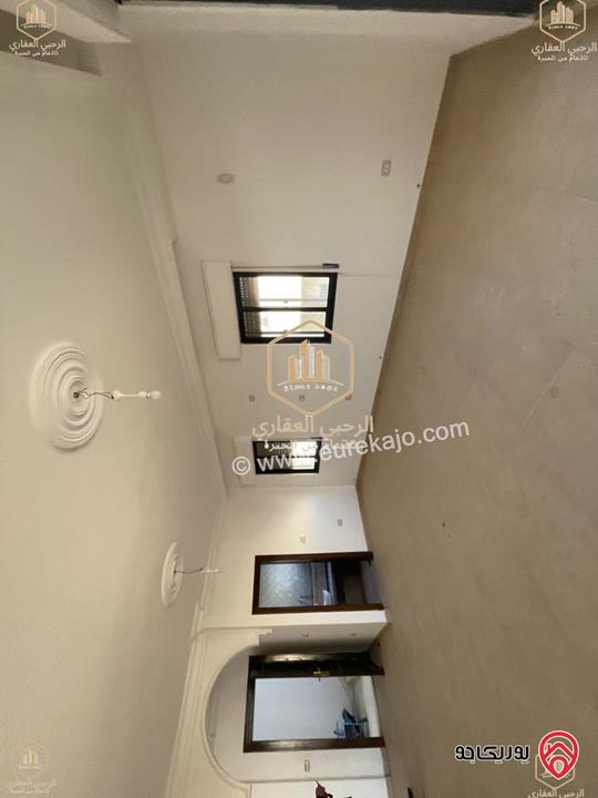 شقة فارغة مساحة 230م طابق أول للايجار في عمان - خلدا