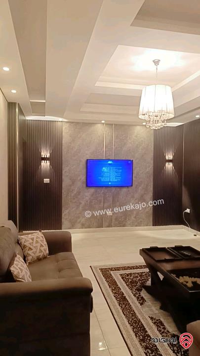 شقة ارضية مساحة 160م داخلي و 120م خارجي للبيع في عمان - مرج الحمام شارع الامير محمد