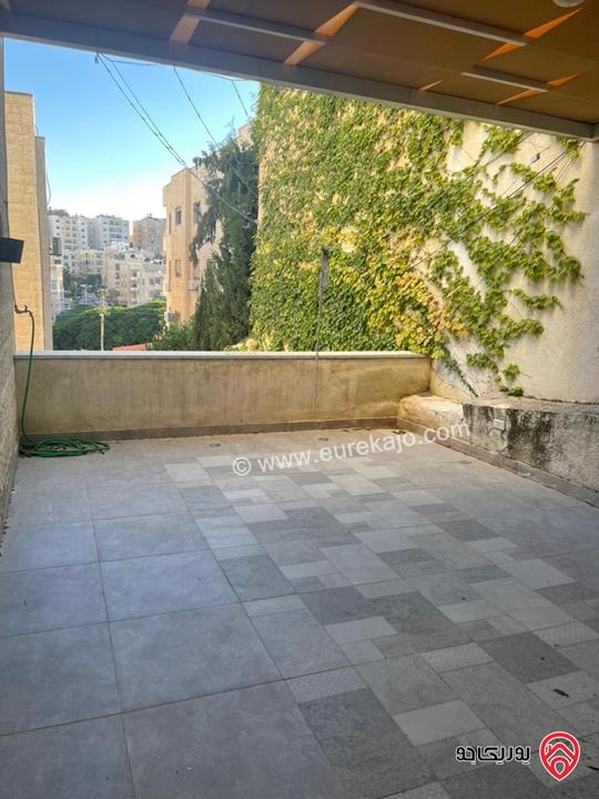 شقة شبه أرضية مساحة 180م للايجار في عمان - ام السماق 