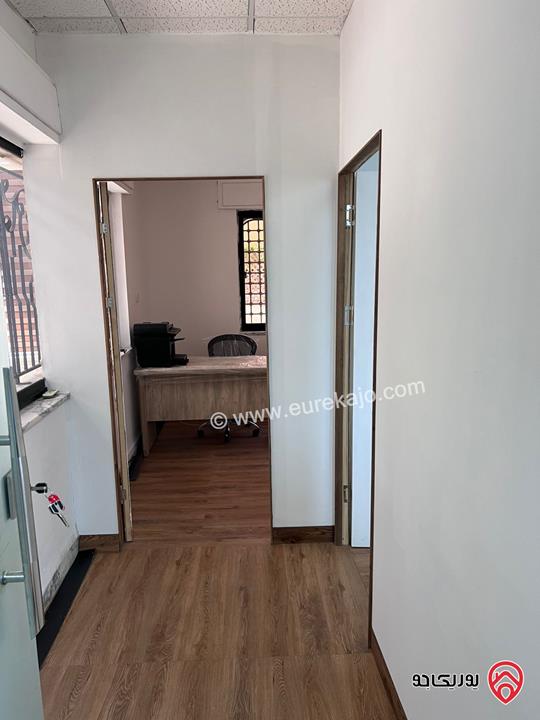 فيلا تجارية مميزة مساحة 850م على أرض 1300م للبيع أو للإيجار في عمان - أم أذينة