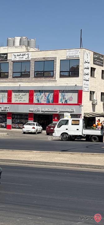 معرض تجاري مساحة 800 متر للايجار في عمان - ماركا شارع الحزام 