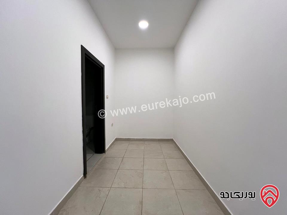 فيلا فاخرة مساحة 550م على ارض 1 دونم للبيع في عمان - عبدون اطلالة خلابة 