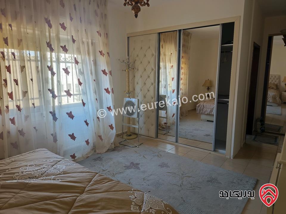 شقة طابق أرضي مساحة 173م مع ترس 60م مفروشة للبيع في عمان - الرابية