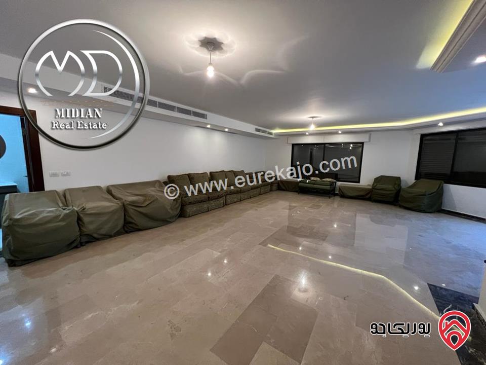 شقة شبه أرضي طابقية فارغة للايجار في عمان - دير غبار مساحة 350م مع ترس و حديقة 150م تشطيبات ديكورات عصرية فاخرة