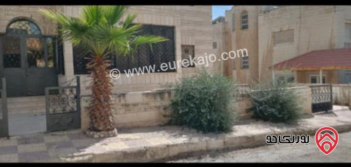 عمارة على أرض 997م للبيع في عمان - الجويدة حي الحويان