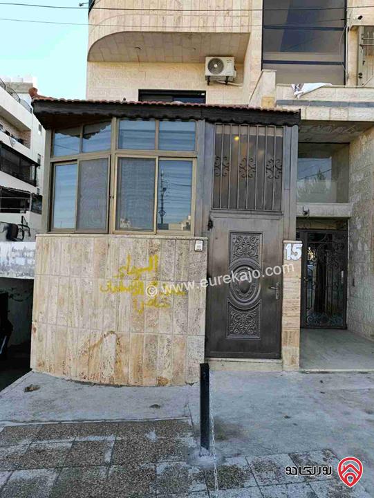 شقة ديلوكس طابق ارضي مساحة 120م داخلي و 100م خارجي للبيع في عمان - الذراع 