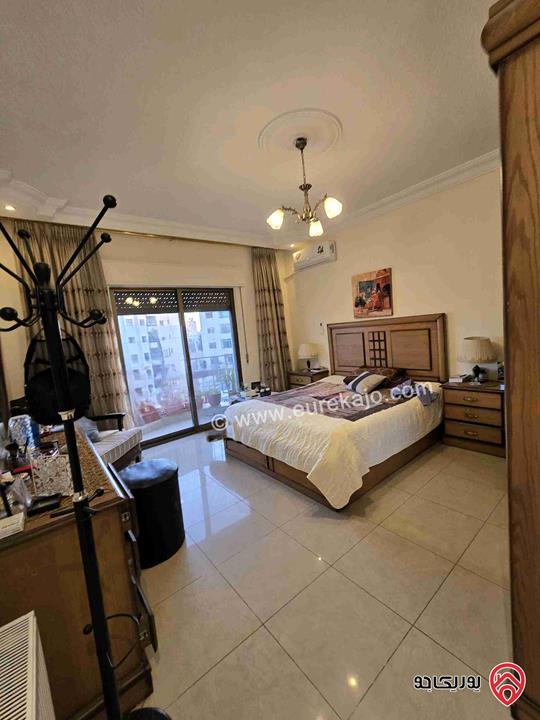 شقة مساحة 175م طابق أول للبيع في عمان -  تلاع العلي مفروشة بالكامل بحالة جيدة جدًا 