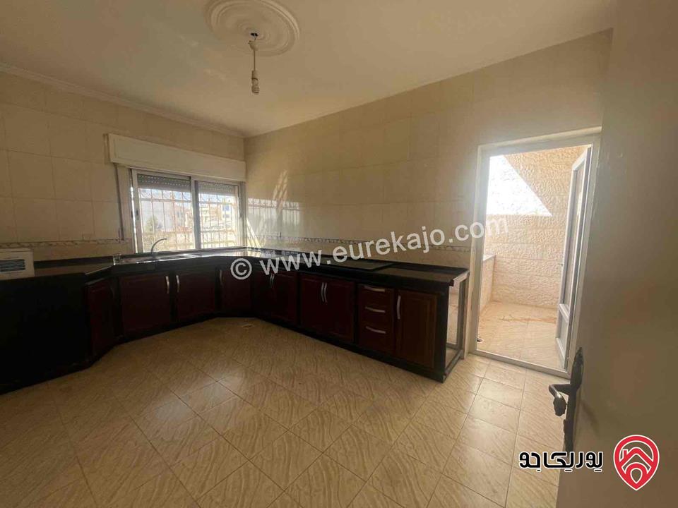 شقة مساحة 120م طابق ثاني للايجار في عمان - البيادر بإتجاه الدوار الثامن بجانب بنك صفوة  