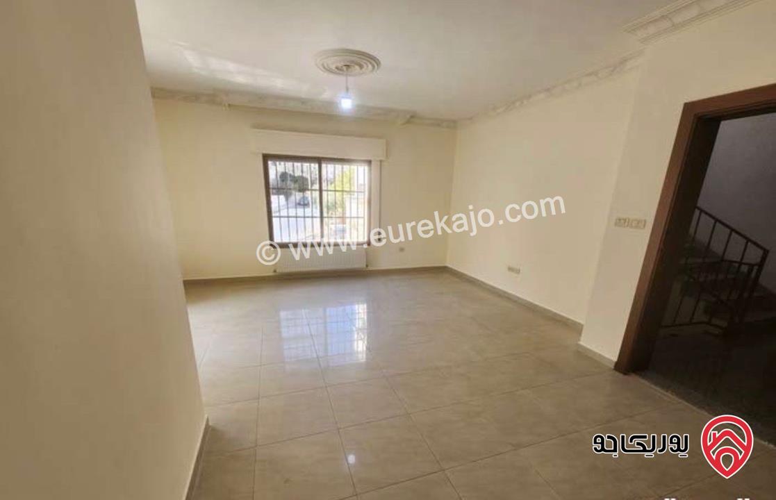 شقة مساحة 200م طابق اول للايجار في عمان - الجبيهة 