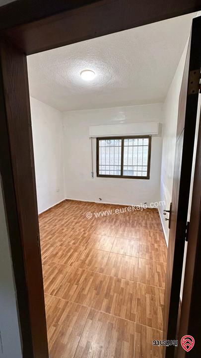 شقة طابق أول مساحة 120م للايجار في عمان - الجبيهة منطقة ام زويتينة