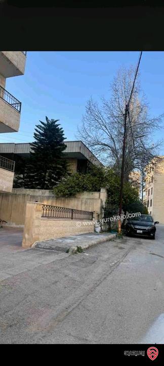 فيلا مستقلة مساحة 300م على أرض 682م للبيع في عمان - الدوار السابع