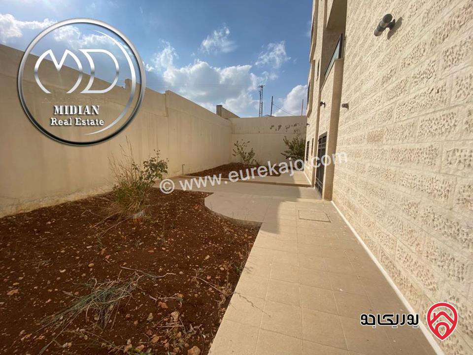 شقة شبه ارضي جديدة للبيع في عمان - دير غبار مساحة 250م مع ترس و حديقة 250م تشطيبات سوبر ديلوكس بسعر مميز