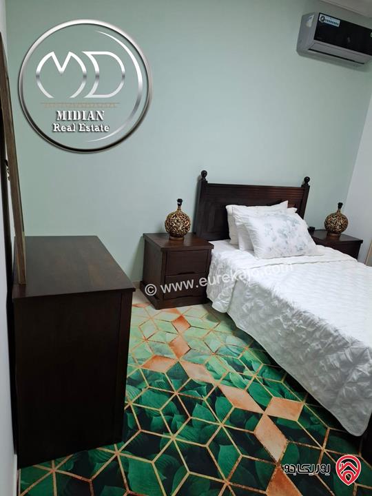 شقة شبه ارضي مفروشة للايجار في عمان - ام السماق مساحة 170م مع ترس وحديقة 150م تشطيبات سوبر ديلوكس بسعر مميز