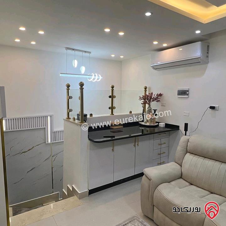 شقة طابق ثالث دوبلكس مساحة 225م للبيع في عمان - الجبيهة حي المنصور