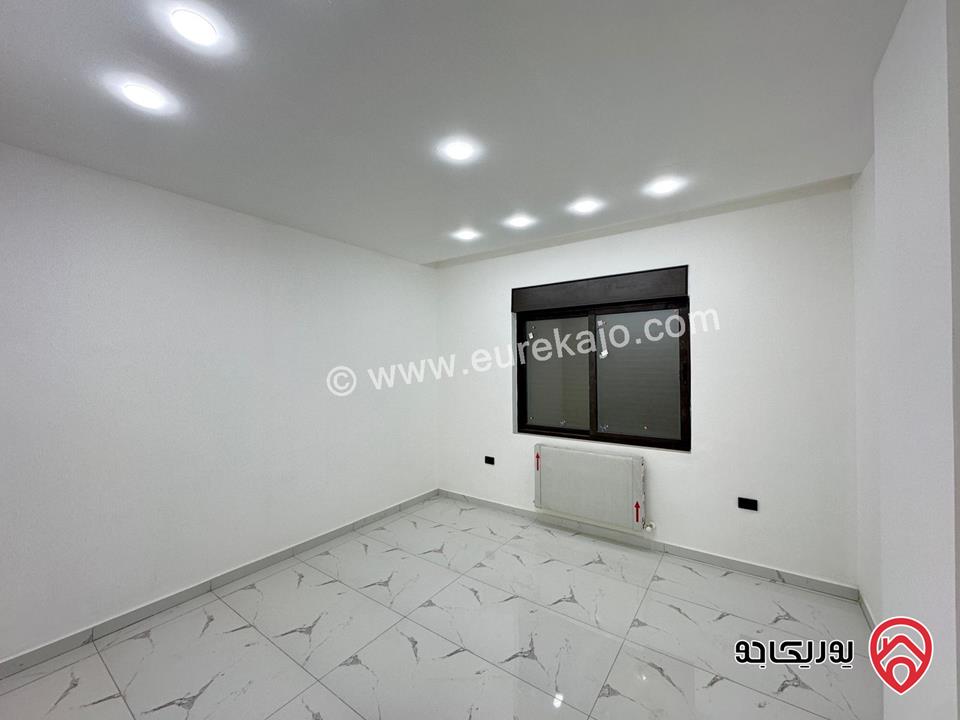 اخر شقتين طابق أرضي مساحة 160م وطابق ثالث دوبلكس مساحة 212م للبيع في عمان - البنيات