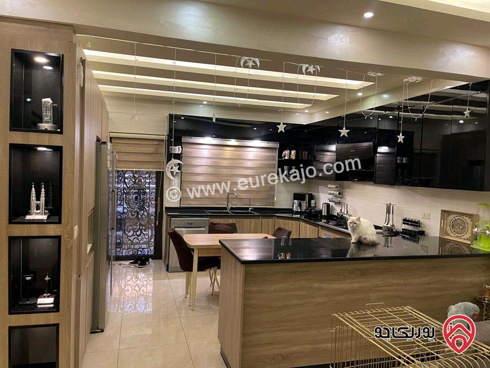 شقة طابق ارضي مساحة 156م مع ترس بمساحة 50م للبيع في عمان - طبربور 
