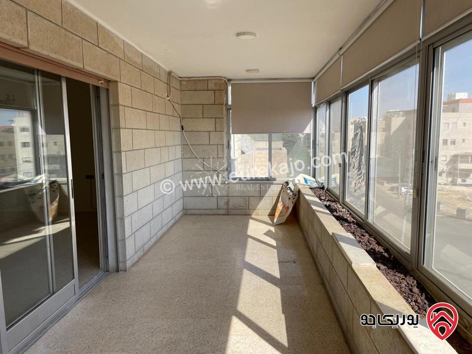 شقة طابق ثالث مساحة 267م للبيع في عمان - الرونق