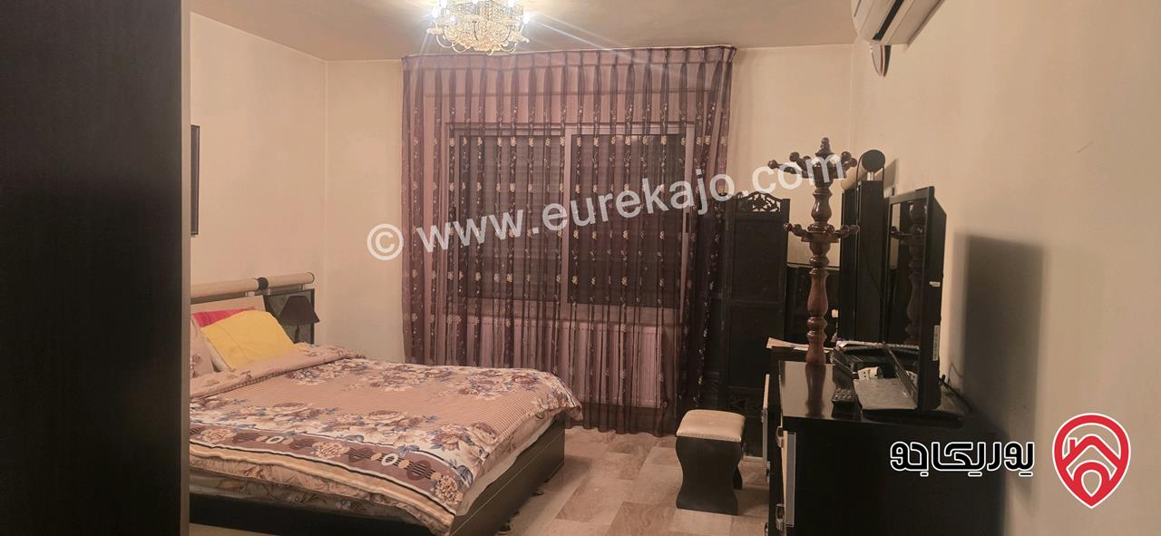 شقة ارضية مساحة 351م و حديقة وتراسات 350م للبيع في عمان - الرابية