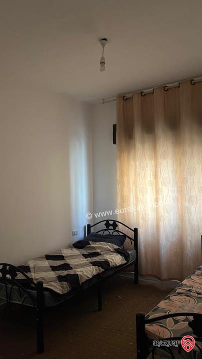 شقة طابق أول مساحة 100م للبيع في عمان - الجبيهة بالقرب من البوابة الشمالية للجامعة الأردنية