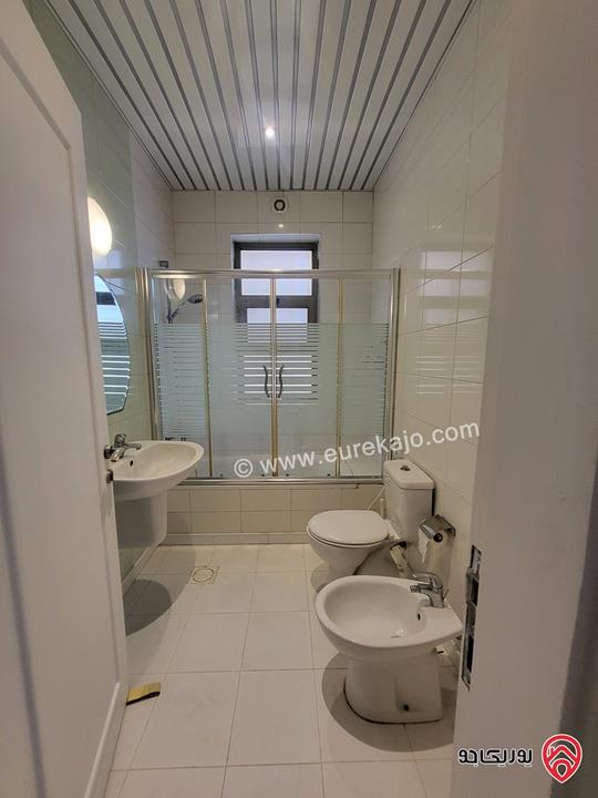 شقة مساحة 235م داخلي و 150م للبيع في عمان - الكرسي