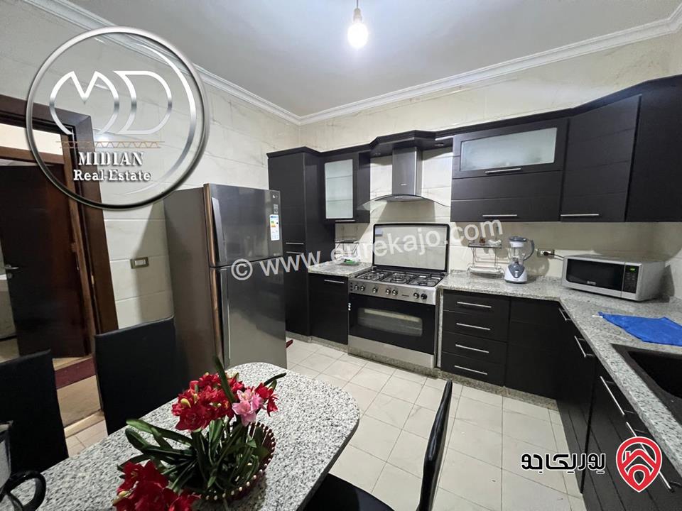 شقة مفروشة للايجار في عمان - ام السماق مساحة 130م طابق ثاني تشطيبات و فرش سوبر ديلوكس اطلالة جميلة بسعر مميز